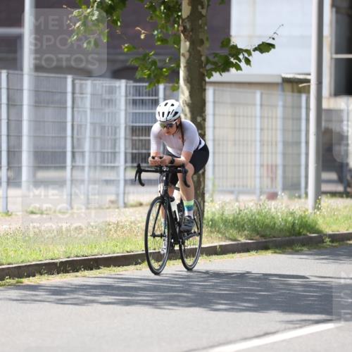 10.08.2025 - GEWOBA Citytriathlon Bremen Yannick Fuchs http://msf.ph/oto/8548768 10.08.2025 13:17:19 Radfahren 602, 720, 910, 921, 1018 meine-sportfotos.de
