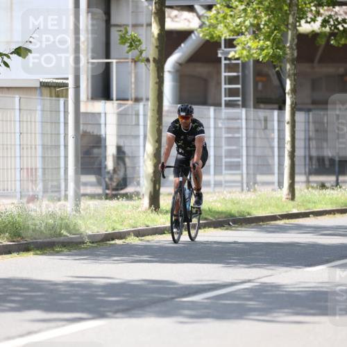 10.08.2025 - GEWOBA Citytriathlon Bremen Yannick Fuchs http://msf.ph/oto/8548784 10.08.2025 13:17:28 Radfahren 825, 853, 910, 1018 meine-sportfotos.de