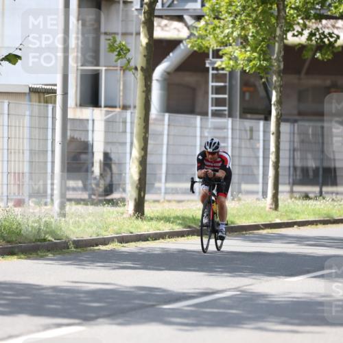10.08.2025 - GEWOBA Citytriathlon Bremen Yannick Fuchs http://msf.ph/oto/8548848 10.08.2025 13:17:44 Radfahren 567, 825, 853 meine-sportfotos.de