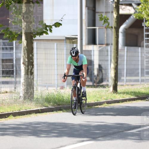 10.08.2025 - GEWOBA Citytriathlon Bremen Yannick Fuchs http://msf.ph/oto/8548880 10.08.2025 13:18:27 Radfahren 596, 934 meine-sportfotos.de