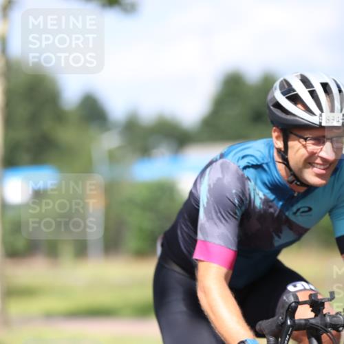 10.08.2025 - GEWOBA Citytriathlon Bremen Yannick Fuchs http://msf.ph/oto/8548916 10.08.2025 12:15:34 Radfahren 626, 641, 643, 834, 858 meine-sportfotos.de