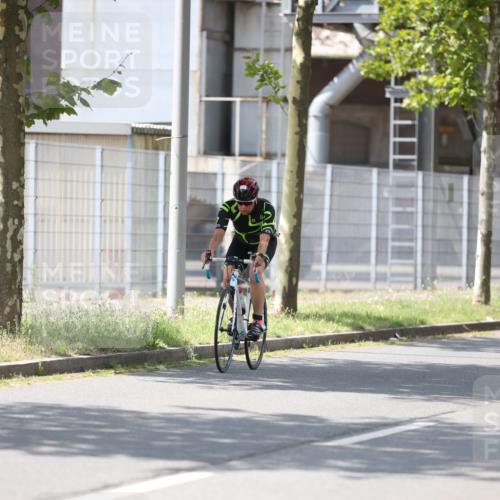 10.08.2025 - GEWOBA Citytriathlon Bremen Yannick Fuchs http://msf.ph/oto/8548919 10.08.2025 13:18:56 Radfahren 671, 709, 726, 899, 975 meine-sportfotos.de