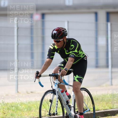 10.08.2025 - GEWOBA Citytriathlon Bremen Yannick Fuchs http://msf.ph/oto/8548930 10.08.2025 13:18:58 Radfahren 671, 709, 726, 899, 975 meine-sportfotos.de