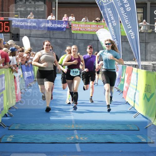 10.08.2025 - GEWOBA Citytriathlon Bremen H.Heesch http://msf.ph/oto/8548951 10.08.2025 11:35:48 Ziel 115, 125, 247 meine-sportfotos.de