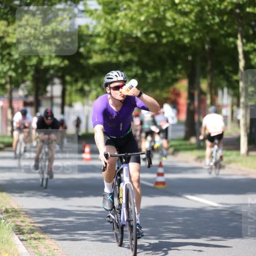 10.08.2025 - GEWOBA Citytriathlon Bremen Yannick Fuchs http://msf.ph/oto/8548952 10.08.2025 12:15:47 Radfahren 600, 626, 641, 682, 715, 824, 836, 839, 840, 859, 891, 1016, 1022 meine-sportfotos.de
