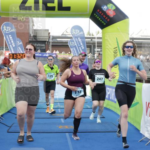 10.08.2025 - GEWOBA Citytriathlon Bremen H.Heesch http://msf.ph/oto/8548989 10.08.2025 11:35:51 Ziel 115, 125, 247, 382 meine-sportfotos.de