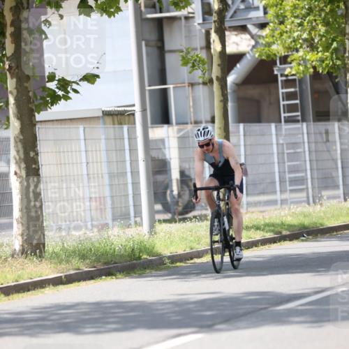 10.08.2025 - GEWOBA Citytriathlon Bremen Yannick Fuchs http://msf.ph/oto/8549003 10.08.2025 13:19:21 Radfahren 671, 762, 803, 899, 983, 1002 meine-sportfotos.de