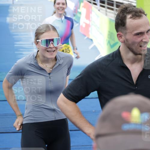 10.08.2025 - GEWOBA Citytriathlon Bremen H.Heesch http://msf.ph/oto/8549043 10.08.2025 11:36:05 Ziel 109, 207, 373, 485 meine-sportfotos.de