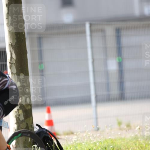 10.08.2025 - GEWOBA Citytriathlon Bremen Yannick Fuchs http://msf.ph/oto/8549058 10.08.2025 13:19:49 Radfahren 944, 978 meine-sportfotos.de