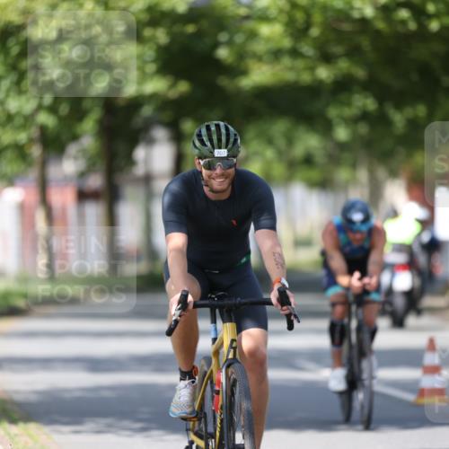 10.08.2025 - GEWOBA Citytriathlon Bremen Yannick Fuchs http://msf.ph/oto/8549067 10.08.2025 12:16:01 Radfahren 600, 654, 682, 686, 707, 715, 824, 836, 840, 859, 891, 1016, 1022 meine-sportfotos.de