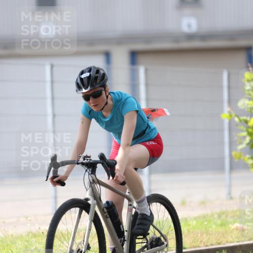 10.08.2025 - GEWOBA Citytriathlon Bremen Yannick Fuchs http://msf.ph/oto/8549071 10.08.2025 13:20:13 Radfahren 848, 944, 949 meine-sportfotos.de