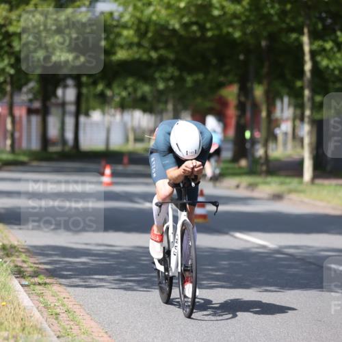10.08.2025 - GEWOBA Citytriathlon Bremen Yannick Fuchs http://msf.ph/oto/8549079 10.08.2025 12:16:08 Radfahren 600, 654, 686, 707, 824, 891, 1022 meine-sportfotos.de