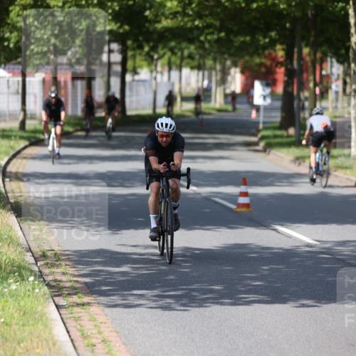 10.08.2025 - GEWOBA Citytriathlon Bremen Yannick Fuchs http://msf.ph/oto/8549103 10.08.2025 12:16:32 Radfahren 567, 742, 768, 820, 843, 902 meine-sportfotos.de