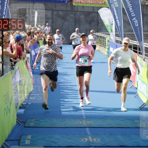10.08.2025 - GEWOBA Citytriathlon Bremen H.Heesch http://msf.ph/oto/8549105 10.08.2025 11:36:38 Ziel 219 meine-sportfotos.de