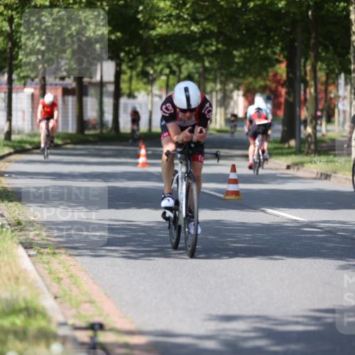 10.08.2025 - GEWOBA Citytriathlon Bremen Yannick Fuchs http://msf.ph/oto/8549164 10.08.2025 12:17:42 Radfahren 560, 566, 741, 765, 766, 912, 1025 meine-sportfotos.de