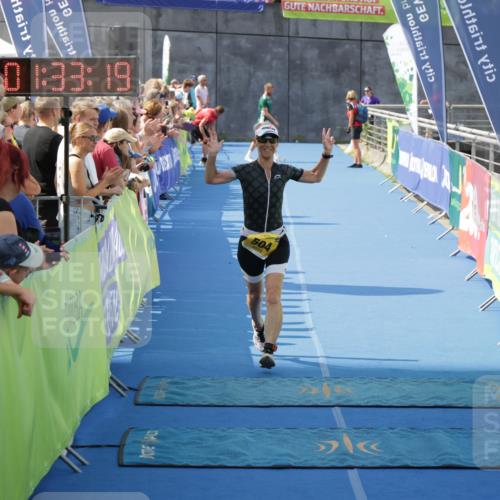 10.08.2025 - GEWOBA Citytriathlon Bremen H.Heesch http://msf.ph/oto/8549165 10.08.2025 11:37:01 Ziel 99, 504 meine-sportfotos.de