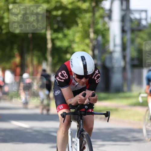 10.08.2025 - GEWOBA Citytriathlon Bremen Yannick Fuchs http://msf.ph/oto/8549166 10.08.2025 12:17:43 Radfahren 560, 566, 741, 765, 766, 912, 1025 meine-sportfotos.de