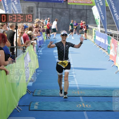 10.08.2025 - GEWOBA Citytriathlon Bremen H.Heesch http://msf.ph/oto/8549172 10.08.2025 11:37:01 Ziel 99, 504 meine-sportfotos.de