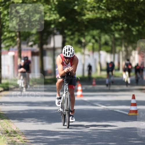 10.08.2025 - GEWOBA Citytriathlon Bremen Yannick Fuchs http://msf.ph/oto/8549188 10.08.2025 12:17:48 Radfahren 560, 566, 741, 765, 766, 933, 1025 meine-sportfotos.de
