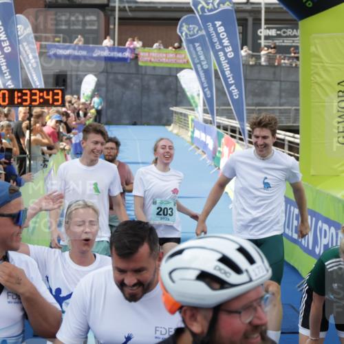 10.08.2025 - GEWOBA Citytriathlon Bremen H.Heesch http://msf.ph/oto/8549258 10.08.2025 11:37:25 Ziel 29, 173, 203, 209, 513 meine-sportfotos.de