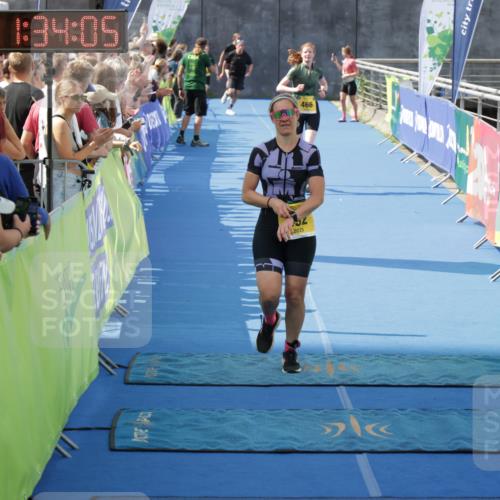 10.08.2025 - GEWOBA Citytriathlon Bremen H.Heesch http://msf.ph/oto/8549273 10.08.2025 11:37:47 Ziel 466, 492 meine-sportfotos.de