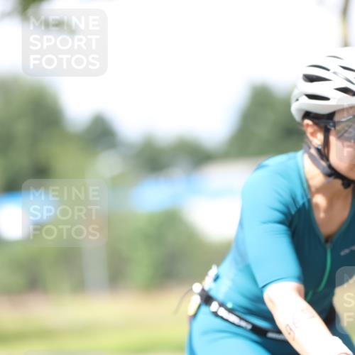 10.08.2025 - GEWOBA Citytriathlon Bremen Yannick Fuchs http://msf.ph/oto/8549280 10.08.2025 13:23:55 Radfahren 930, 965, 972 meine-sportfotos.de