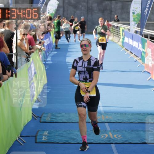 10.08.2025 - GEWOBA Citytriathlon Bremen H.Heesch http://msf.ph/oto/8549286 10.08.2025 11:37:48 Ziel 466, 492 meine-sportfotos.de