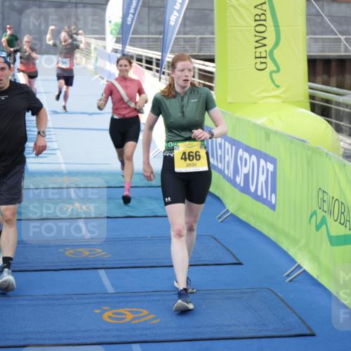 10.08.2025 - GEWOBA Citytriathlon Bremen H.Heesch http://msf.ph/oto/8549367 10.08.2025 11:37:55 Ziel 89, 237, 453, 466, 492 meine-sportfotos.de