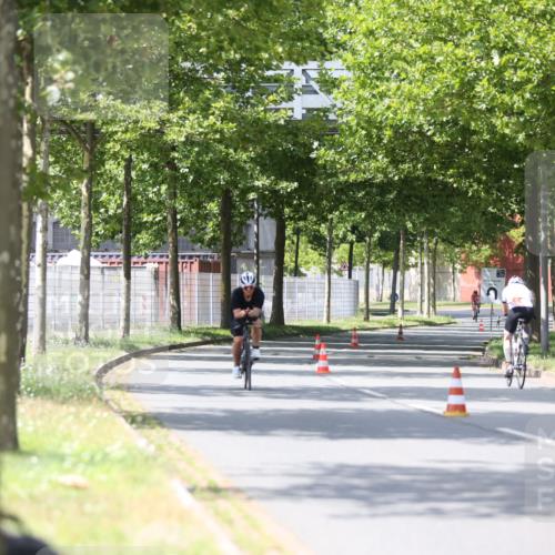 10.08.2025 - GEWOBA Citytriathlon Bremen Yannick Fuchs http://msf.ph/oto/8549395 10.08.2025 13:26:27 Radfahren 918, 948, 962 meine-sportfotos.de