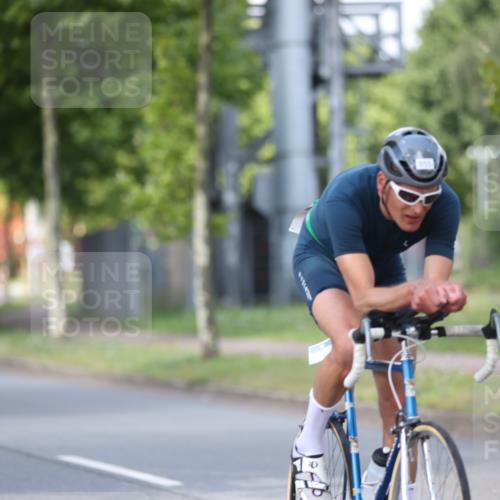 10.08.2025 - GEWOBA Citytriathlon Bremen Yannick Fuchs http://msf.ph/oto/8549413 10.08.2025 12:18:32 Radfahren 584, 637, 642, 652, 678, 680, 759, 763, 781, 855, 919, 973, 1015, 1029 meine-sportfotos.de