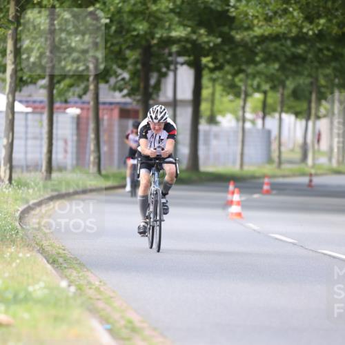 10.08.2025 - GEWOBA Citytriathlon Bremen Yannick Fuchs http://msf.ph/oto/8549469 10.08.2025 13:27:28 Radfahren 909 meine-sportfotos.de