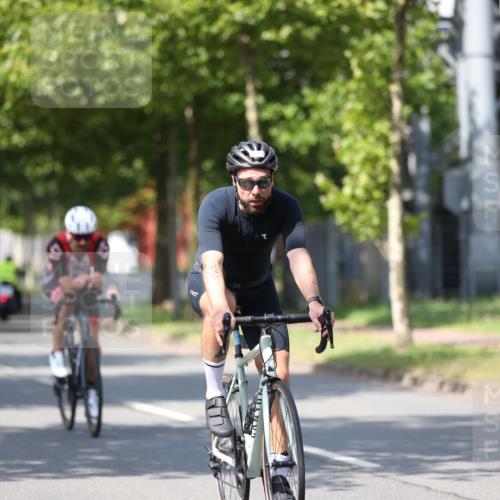 10.08.2025 - GEWOBA Citytriathlon Bremen Yannick Fuchs http://msf.ph/oto/8549501 10.08.2025 12:18:52 Radfahren 556, 642, 652, 789, 790, 825, 853, 978, 982, 1015, 1018, 1029 meine-sportfotos.de