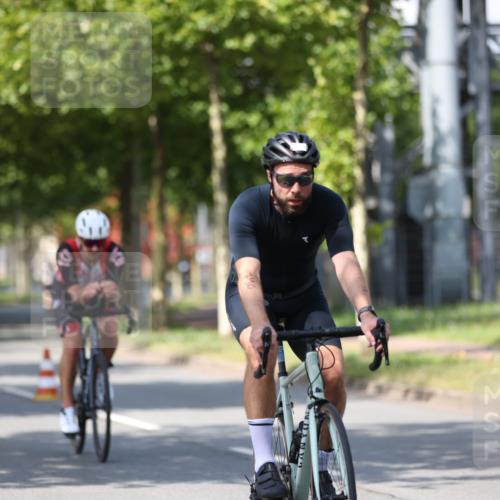 10.08.2025 - GEWOBA Citytriathlon Bremen Yannick Fuchs http://msf.ph/oto/8549502 10.08.2025 12:18:52 Radfahren 556, 642, 652, 789, 790, 825, 853, 978, 982, 1015, 1018, 1029 meine-sportfotos.de