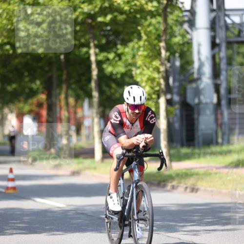 10.08.2025 - GEWOBA Citytriathlon Bremen Yannick Fuchs http://msf.ph/oto/8549505 10.08.2025 12:18:52 Radfahren 556, 642, 652, 789, 790, 825, 853, 978, 982, 1015, 1018, 1029 meine-sportfotos.de