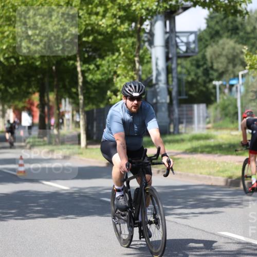 10.08.2025 - GEWOBA Citytriathlon Bremen Yannick Fuchs http://msf.ph/oto/8549596 10.08.2025 12:19:27 Radfahren 749, 750, 762, 804, 872, 1033 meine-sportfotos.de