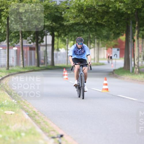 10.08.2025 - GEWOBA Citytriathlon Bremen Yannick Fuchs http://msf.ph/oto/8549603 10.08.2025 13:29:17 Radfahren 638 meine-sportfotos.de
