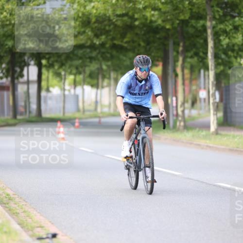 10.08.2025 - GEWOBA Citytriathlon Bremen Yannick Fuchs http://msf.ph/oto/8549607 10.08.2025 13:29:18 Radfahren 638 meine-sportfotos.de
