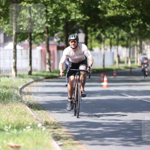 10.08.2025 - GEWOBA Citytriathlon Bremen Yannick Fuchs http://msf.ph/oto/8549626 10.08.2025 12:19:38 Radfahren 554, 719, 749, 872, 1033 meine-sportfotos.de