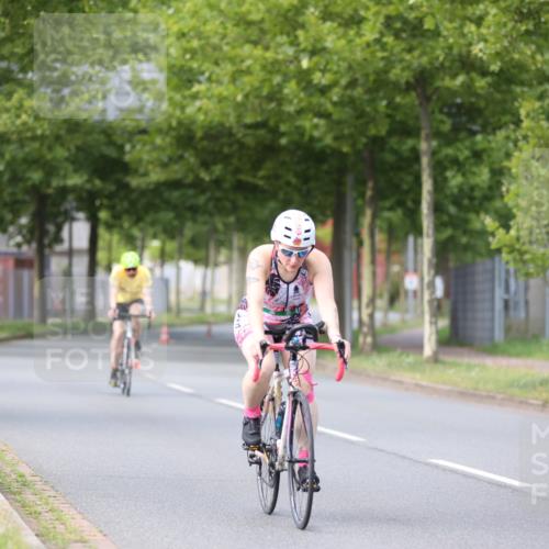 10.08.2025 - GEWOBA Citytriathlon Bremen Yannick Fuchs http://msf.ph/oto/8549653 10.08.2025 13:30:04 Radfahren 792, 942 meine-sportfotos.de