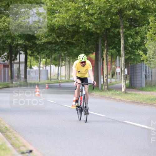 10.08.2025 - GEWOBA Citytriathlon Bremen Yannick Fuchs http://msf.ph/oto/8549666 10.08.2025 13:30:06 Radfahren 792, 942 meine-sportfotos.de