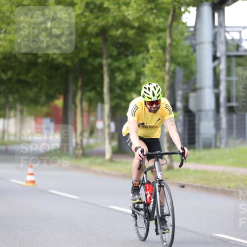 10.08.2025 - GEWOBA Citytriathlon Bremen Yannick Fuchs http://msf.ph/oto/8549671 10.08.2025 13:30:07 Radfahren 792, 942 meine-sportfotos.de