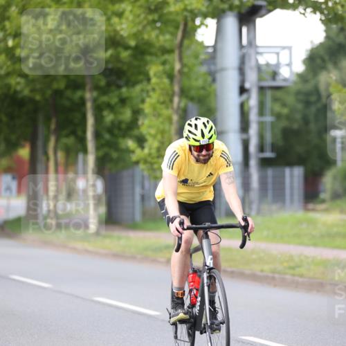10.08.2025 - GEWOBA Citytriathlon Bremen Yannick Fuchs http://msf.ph/oto/8549672 10.08.2025 13:30:07 Radfahren 792, 942 meine-sportfotos.de