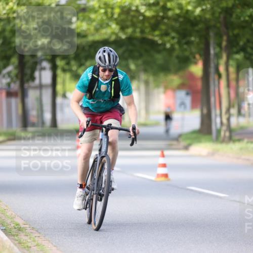 10.08.2025 - GEWOBA Citytriathlon Bremen Yannick Fuchs http://msf.ph/oto/8549704 10.08.2025 13:31:32 Radfahren 724, 968 meine-sportfotos.de