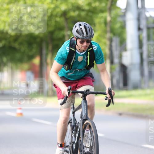 10.08.2025 - GEWOBA Citytriathlon Bremen Yannick Fuchs http://msf.ph/oto/8549707 10.08.2025 13:31:33 Radfahren 724, 968 meine-sportfotos.de