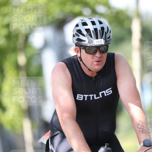10.08.2025 - GEWOBA Citytriathlon Bremen Yannick Fuchs http://msf.ph/oto/8549785 10.08.2025 13:34:38 Radfahren 593, 865, 905, 924 meine-sportfotos.de