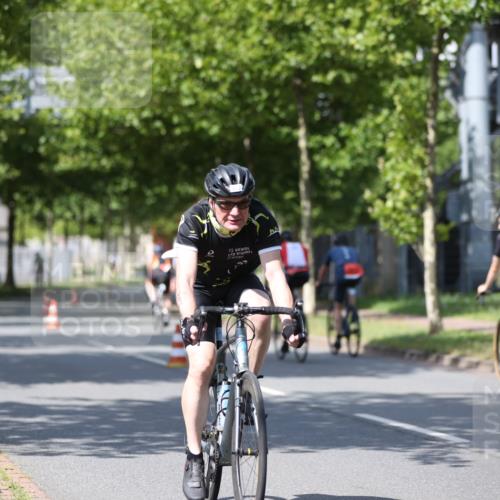 10.08.2025 - GEWOBA Citytriathlon Bremen Yannick Fuchs http://msf.ph/oto/8549812 10.08.2025 12:20:19 Radfahren 565, 570, 596, 631, 720, 782, 784, 844, 892, 920 meine-sportfotos.de