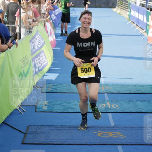 10.08.2025 - GEWOBA Citytriathlon Bremen H.Heesch http://msf.ph/oto/8549814 10.08.2025 11:38:38 Ziel 500 meine-sportfotos.de