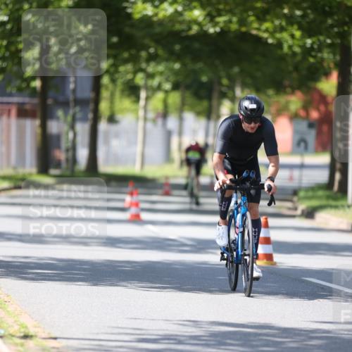 10.08.2025 - GEWOBA Citytriathlon Bremen Yannick Fuchs http://msf.ph/oto/8549817 10.08.2025 14:07:37 Radfahren 89 meine-sportfotos.de