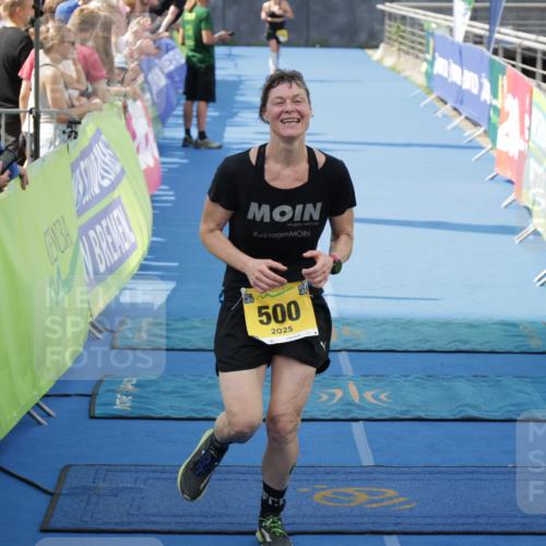 10.08.2025 - GEWOBA Citytriathlon Bremen H.Heesch http://msf.ph/oto/8549829 10.08.2025 11:38:38 Ziel 500 meine-sportfotos.de