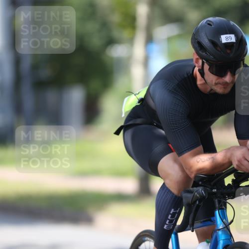 10.08.2025 - GEWOBA Citytriathlon Bremen Yannick Fuchs http://msf.ph/oto/8549830 10.08.2025 14:07:38 Radfahren 89 meine-sportfotos.de